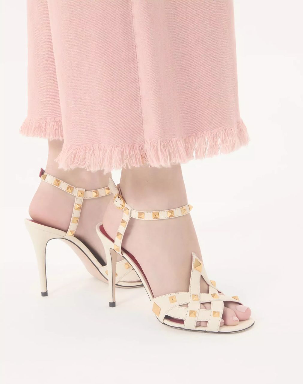 STUDDY KIDSKIN SANDAL