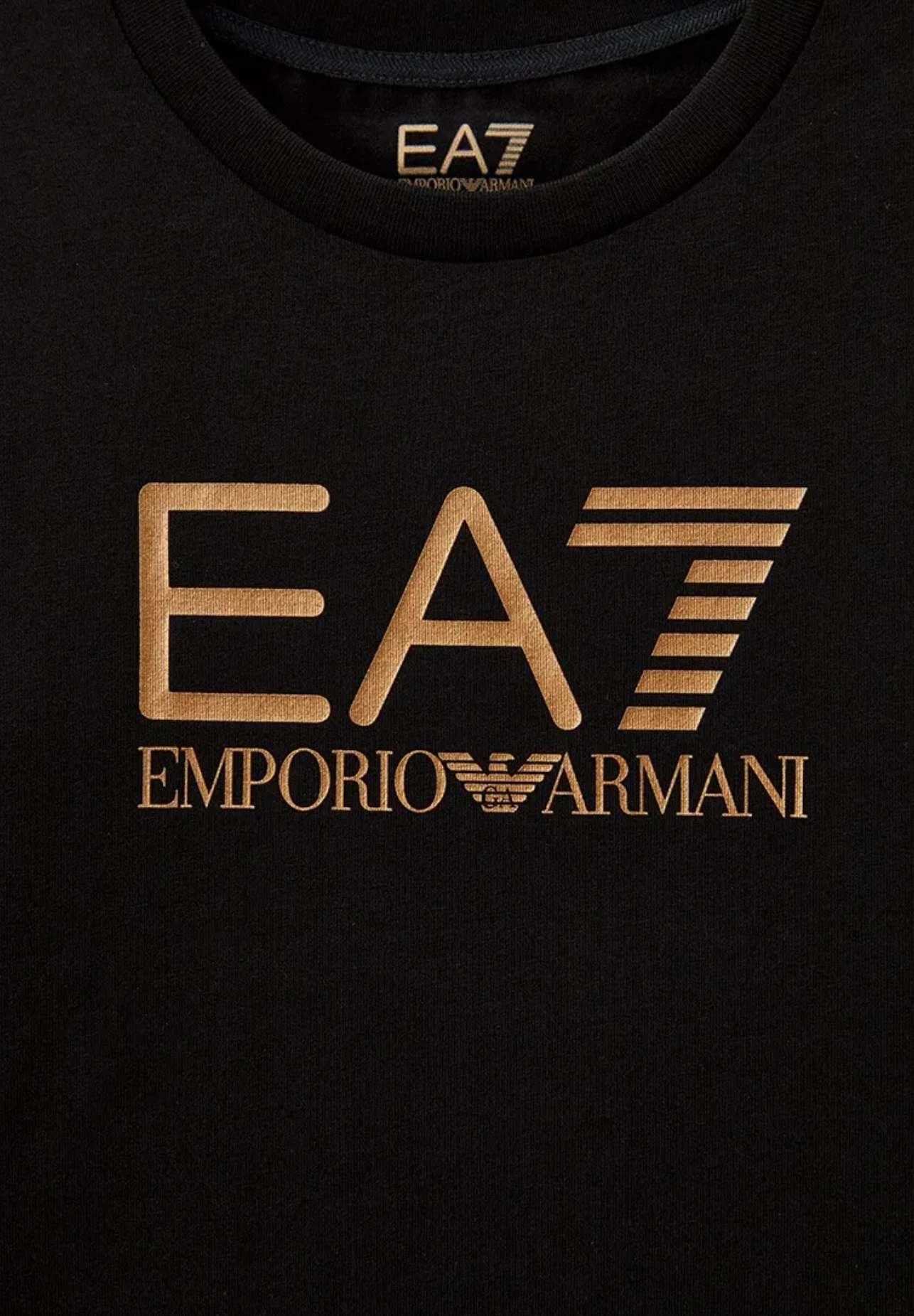 T-SHIRT NEGRA Y DORADO ARMANI GIRL