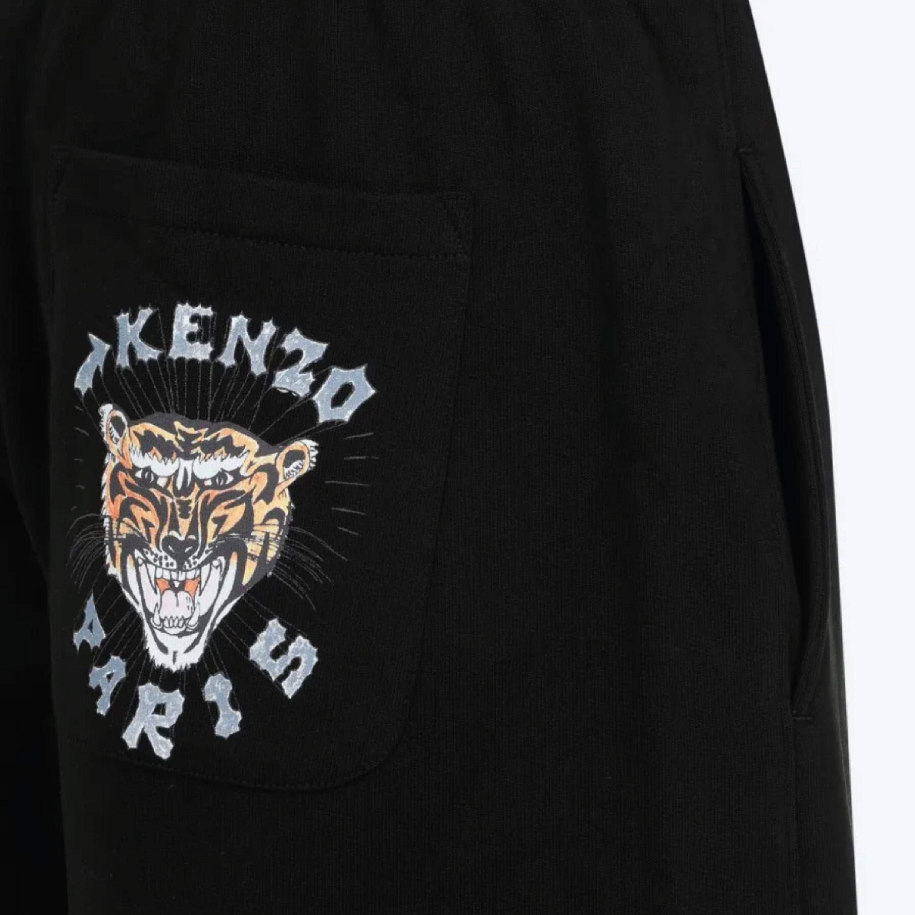 SHORT DRAWN VARSITY BLACK